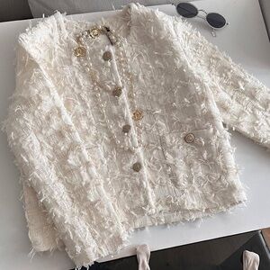 Chic Cream Textured Blazer